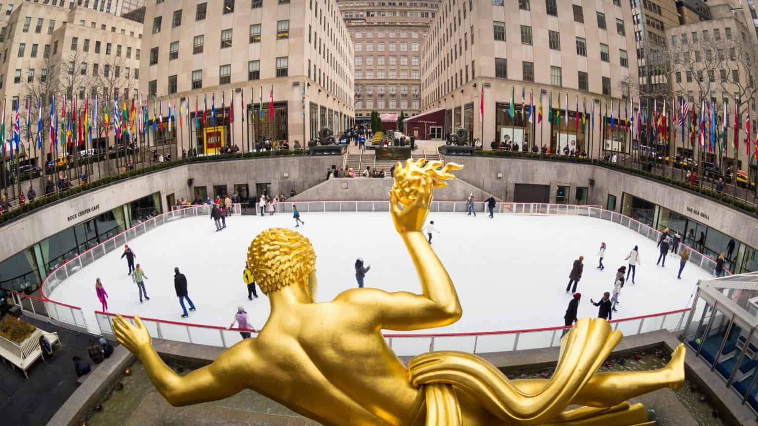 12 Must-See Ice Skating Rinks Across The U.S. to Spice Up Your Winter