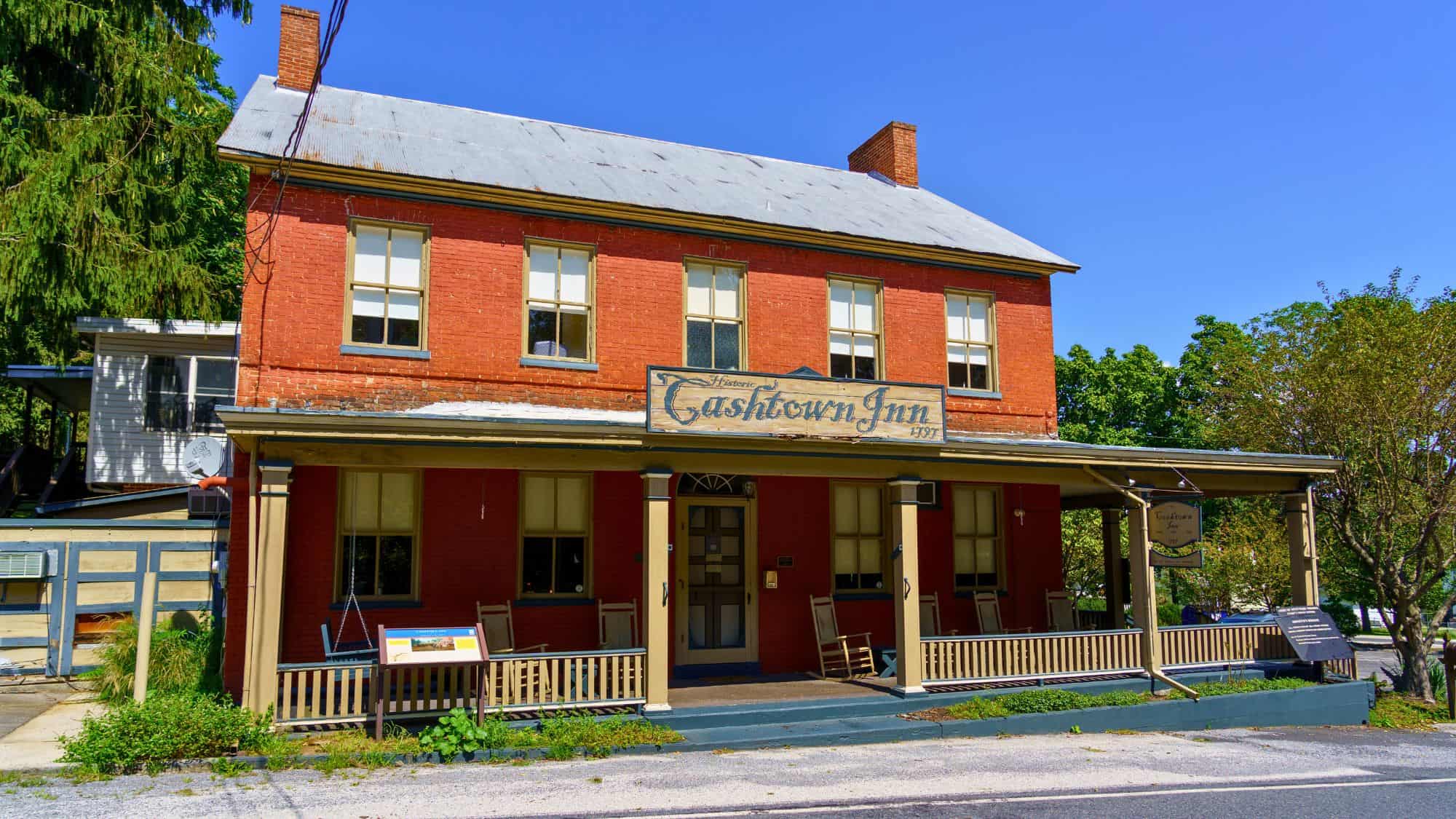 Cashtown, PA, USA - September 6, 2020: The Cashtown Inn, now a bed & breakfast, is a landmark known for the thousands of Confederate soldiers that passed by on their way to Gettysburg.